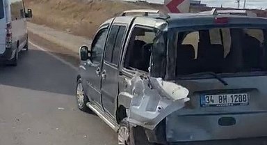 Tır ile hafif ticari araç çarpıştı: 1 yaralı