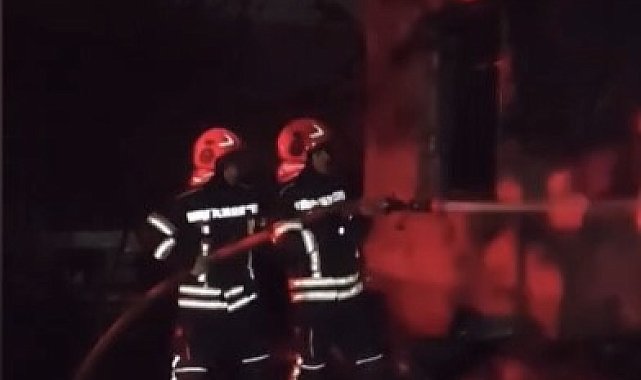 Tüplerin saklandığı ev alev aldı: Patlama anları kamerada