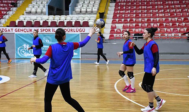 Yozgat'ın namağlup lideri Süper Lig hedefini sürdürüyor