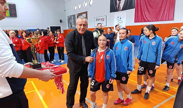 2025-2026 Okul Sporları Genç Kızlar Futsal Müsabakaları tamamlandı