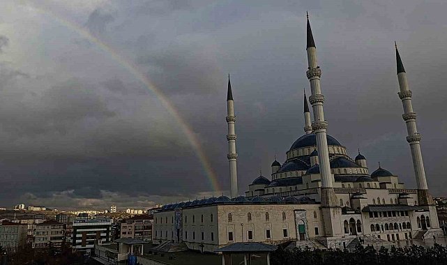Ankara'da yağmur sonrası gökkuşağı hayran bıraktı