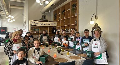 Ara tatilde kuşaklar Yadigar Kahvesi'nde buluştu