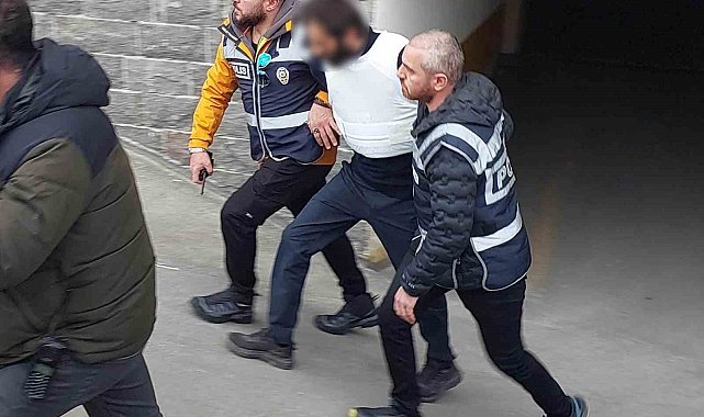 Arkadaşını bıçaklayarak öldüren zanlı emniyetteki sorgusunun ardından adliyeye sevk edildi