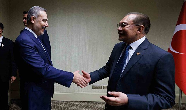 Bakan Fidan, Malezya Başbakanı İbrahim ve Dışişleri Bakanı Hasan ile görüştü