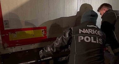 Bakan Yerlikaya: "220,7 kilogram kokain ve 69 kilogram skunk ele geçirildi"