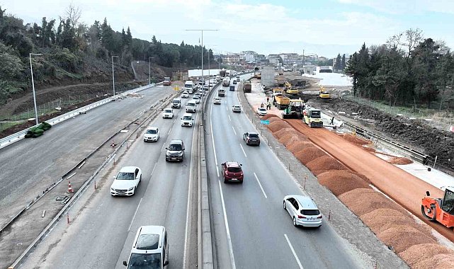 Başiskele Koridor Projesi'nin ilk bağlantı yolu trafiğe açıldı