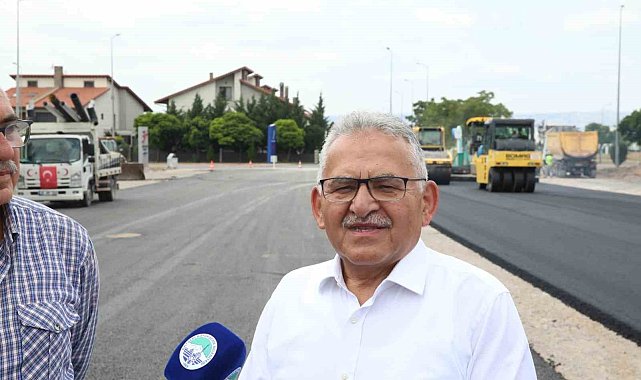 Büyükşehirden ulaşıma 1 milyar TL'yi aşan dev sıcak asfalt yatırımı