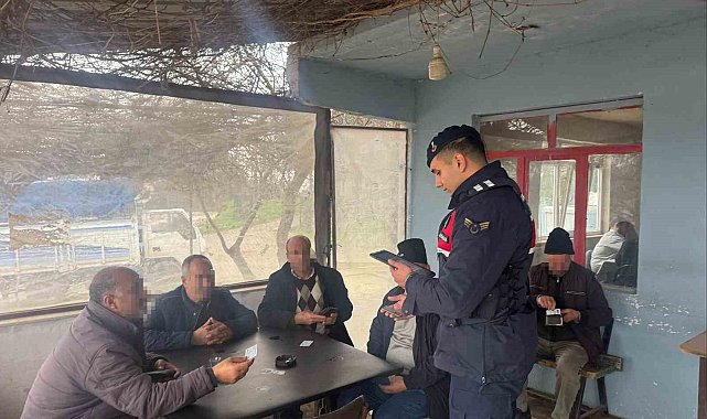 Çanakkale'de çeşitli suçlardan aranan 22 şüpheli yakalandı