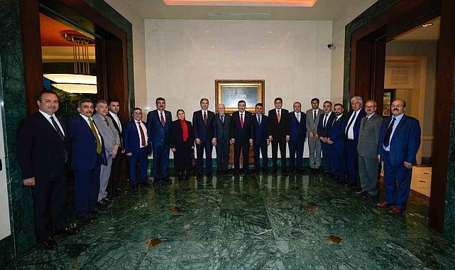 Cumhurbaşkanı Yardımcısı Yılmaz: "Avrupa'dan gelen Ezidi toplumu temsilcilerini Cumhurbaşkanlığı Külliyesi'nde misafir ettik"