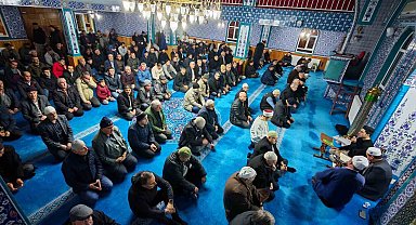 Demirci'de Miraç Kandili dualarla idrak edildi