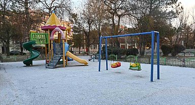 Eskişehir'in yüksek kesimleri eksi 5 dereceyi gördü