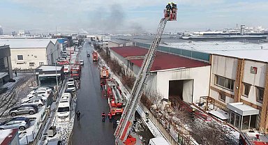 Fabrika yangını havadan görüntülendi