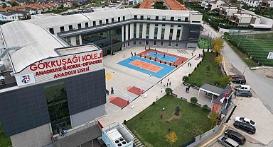 Gökkuşağı Koleji'nde çifte gurur