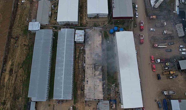 Kentin dört bir yanından görülen şehir hastanesi yangını kontrol altına alındı