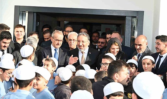 Kubbetü's-Sahra Camii Malatya'da ibadete açıldı