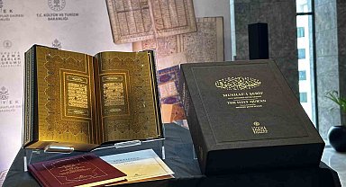 Kültür ve Turizm Bakanı Ersoy: "Özenle çalıştık, en gelişmiş baskı tekniklerini kullandık"