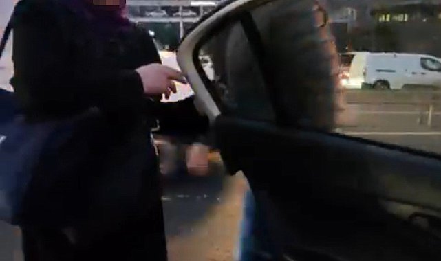 Taksici trafiği yoğun buldu, aldığı yolcuyu tekrar indirdi