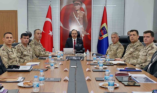 Vali Kızılkaya: "Jandarmamız, Siirt'imizin huzuru için gece gündüz görev yaparak önemli başarılara imza atıyor"