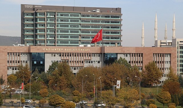 7 kişi tarafından öldürülen 17 yaşındaki çocuğun davasına devam edildi