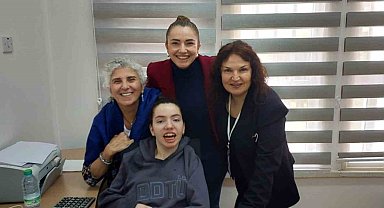 Açıköğretim Fakültesi öğrencileri Elay ve Talya'nın ilham veren başarı öyküsü