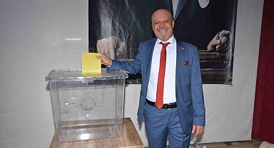 Akhisar'da mevcut başkan 1 oy farkla kazandı