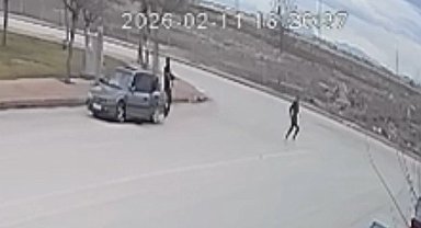 Arabasını boyatmasında yardım eden arkadaşına av tüfeği ile saldırdı