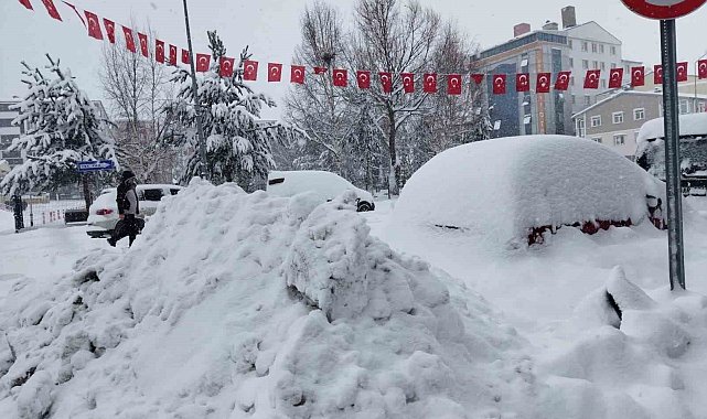 Ardahan'da 132 köy yolu ulaşıma kapandı