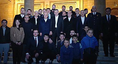 Bakan Çiftçi, teravih namazını Kahramanmaraş'ta kıldı