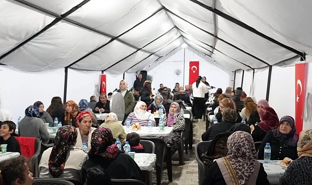 Başkan Bozkurt depremzedelerle iftarda buluştu
