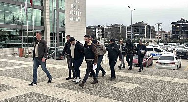 Bolu'da yaşlı çifti "polisiz" diyerek 2,3 milyon lira dolandırdılar