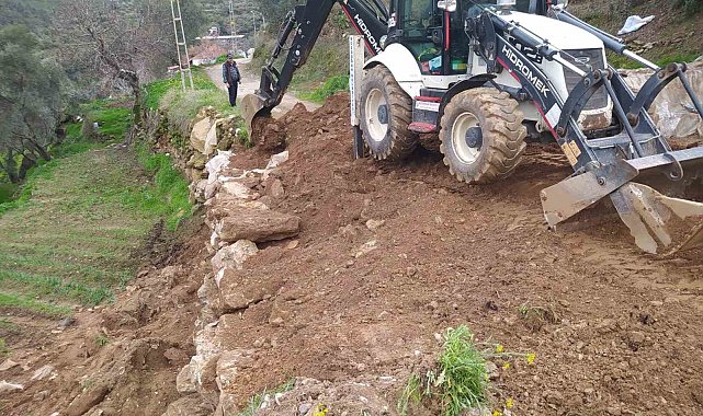 Bozdoğan Belediyesi ekipleri sağanak yağış sonrası çalışmalarını sürdürüyor