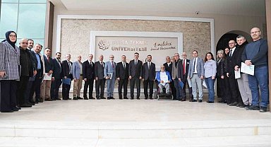 BTÜ'de personele vefa ödülü