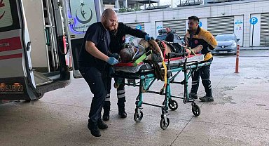 Bursa'da beton tankeri devrildi: 1 ölü