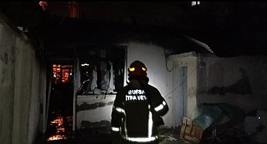 Bursa'da müstakil evde korkutan yangın
