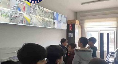 Bursa'da polisten çocuklara yönelik sosyal farkındalık etkinliği