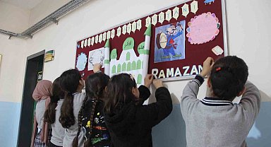 Cizre'de öğrenciler Ramazan ruhunu okullarda yaşıyor