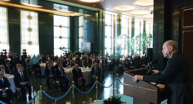 Cumhurbaşkanı Erdoğan: "Terörsüz Türkiye sürecini sabote etmek isteyen karanlık odaklara rağmen 16 aydır başarıyla süreci yönetiyoruz"