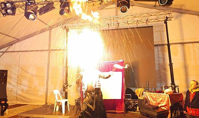 Demirci'de Ramazan, çocukların sevinciyle taçlandı