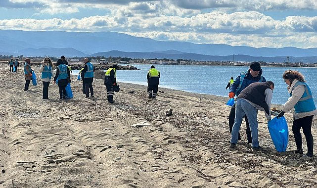 Deniz Çöpleri İzleme Programı kapsamında Altınkum'da anlamlı temizlik