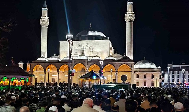 Denizli'de hatimle teravih ve sabah namazı kılınacak camiler belli oldu