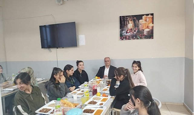 Diyadin'de Ramazan sofrasında anlamlı buluşma