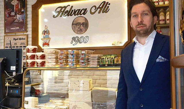 Dondurmalı irmik helvası iftarda hafif tatlı isteyenlerin tercihi olacak