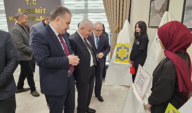 Edremit'te "Hat ve Tezhip Sanatı" yarışması ödül töreni gerçekleşti