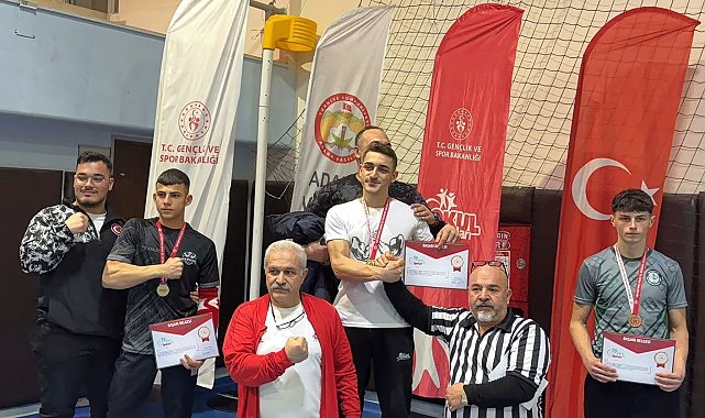 Elazığ'a bilek güreşinde 4 madalya
