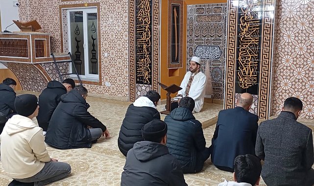 Elazığ'da sabah namazı gençlik buluşmaları sürüyor