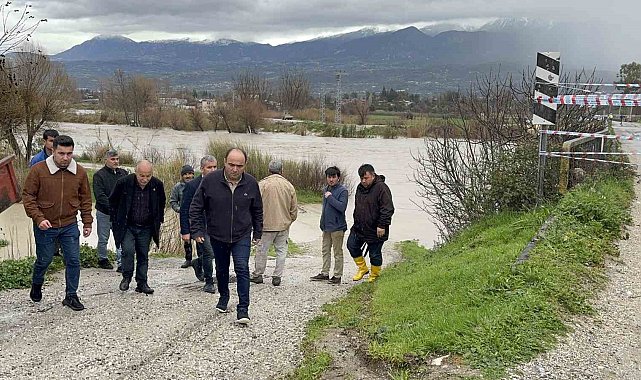 Eşen Çayı taştı, tarım arazileri ve hayvan barınağı sular altında kaldı