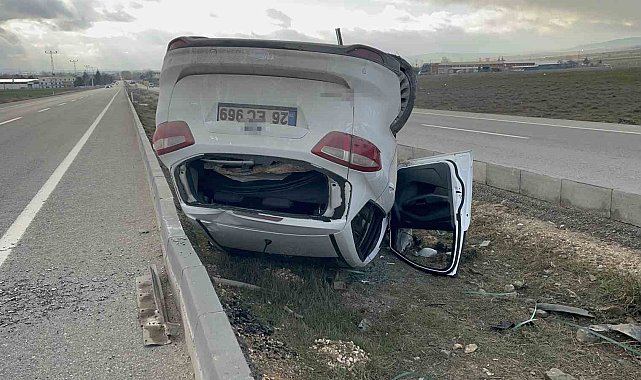 Eskişehir-Sarıcakaya yolunda otomobil takla attı: 5 yaralı
