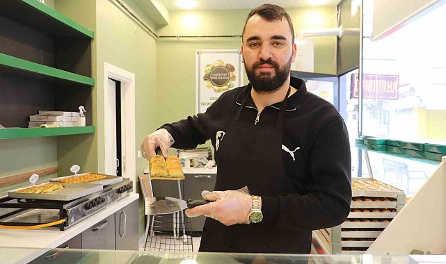 Gaziantepli usta, sahte ile gerçek baklavayı ayırt etmenin yollarını anlattı