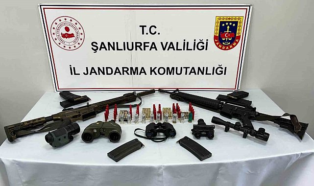 Hilvan'da ruhsatsız silah operasyonu: 3 gözaltı
