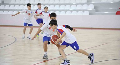 İnegöl'de Spor Festivali basketbol müsabakalarıyla start aldı